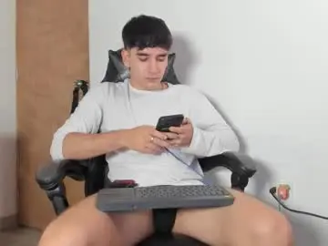 Chaturbate Sex Cam of leo_jones389