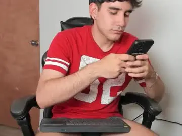 Chaturbate Best live sex cam show of leo_jones389