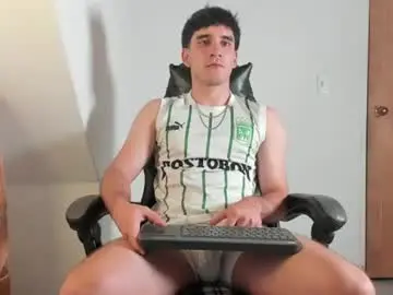 Chaturbate Adult Video Chat of leo_jones389
