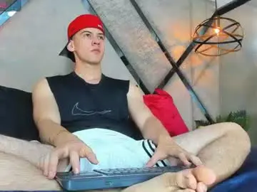Chaturbate Live Sex of matteo222_