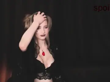 Chaturbate Free Porn Cam of waterfallwoods