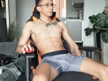 Chaturbate Nude Webcam of vito_benz
