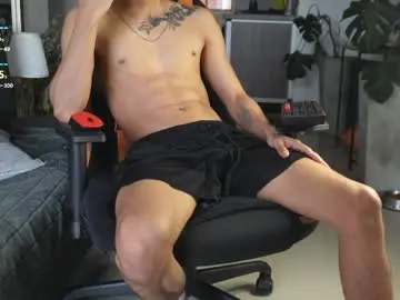 Chaturbate Live Sex Cam of vito_benz