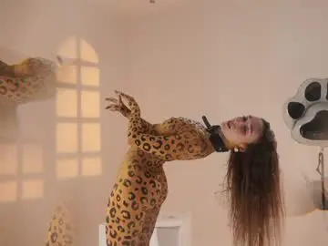 Chaturbate Live Sex Cam of _meganmeow_