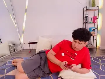 Chaturbate Watch Live Sex Cams of damian_salvatoree