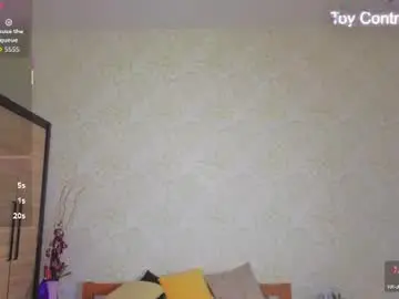 Chaturbate Watch Live Sex Cams of julissweet