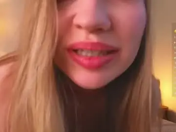 Chaturbate Live Sex of tasha_miu