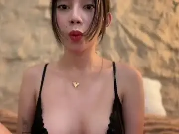 Chaturbate Best live sex cam show of yowginethegreat