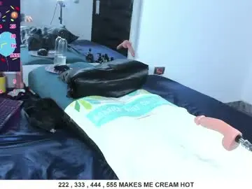 Chaturbate Live Sex Cam of namir__