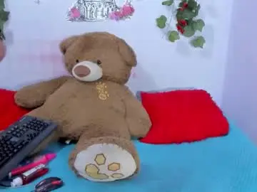 Chaturbate Nude Webcam of nataliaandjulliam