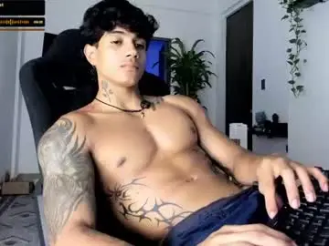 Chaturbate Best live sex cam show of aress444