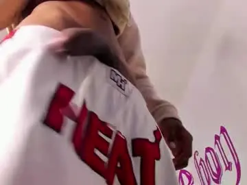 Chaturbate Nude Webcam of bryxxxon1