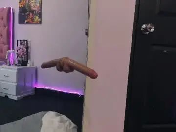 Chaturbate Best live sex cam show of mazeekiin