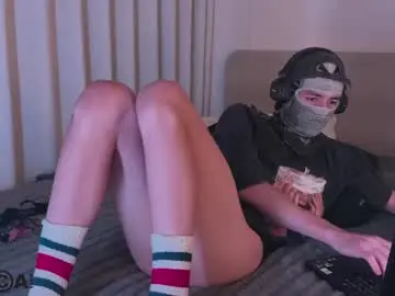 Chaturbate Live Sex of witchery_boy