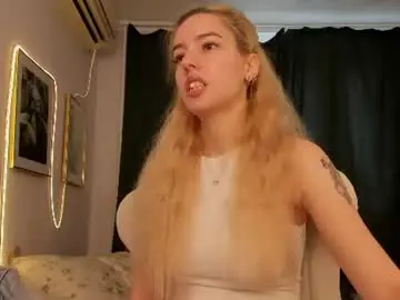 Chaturbate Free Porn Cam of fire_moth