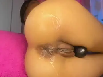 Chaturbate Adult Video Chat of ray4kim