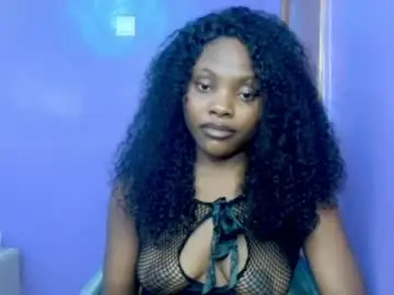 Chaturbate Live Sex Cam of ebonydripqueen