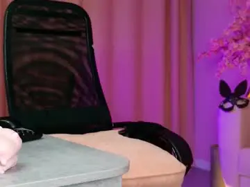 Chaturbate Live Sex of tinadavil