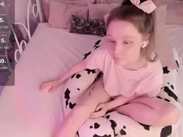 Chaturbate Sex Cam of alice_kinky_girl