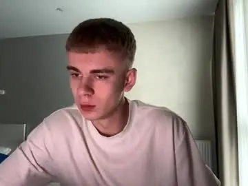 Chaturbate Watch Live Sex Cams of echowraith