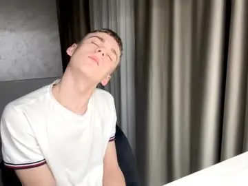 Chaturbate Adult Video Chat of echowraith