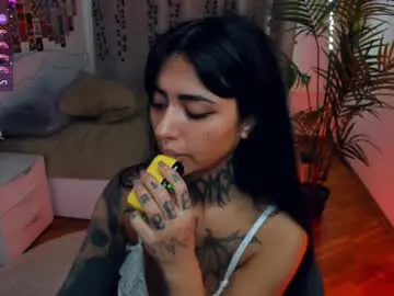 Chaturbate Live Sex Cam of light_my_f1re