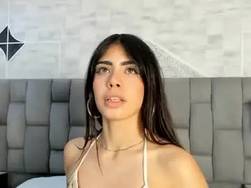 Chaturbate Live Sex Cam of zarinawynne