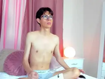 Chaturbate Nude Webcam of daniell_rdrig