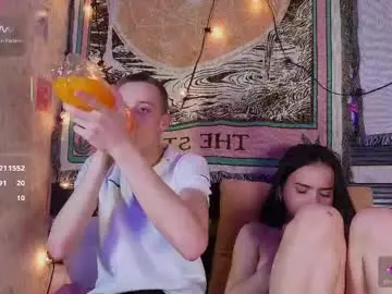 Chaturbate Live Sex Cam of kano_kandy