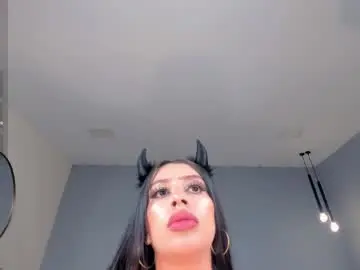 Chaturbate Free Live Porn of leahlombardi_