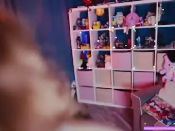 Chaturbate Live Sex Cam of madnessalise