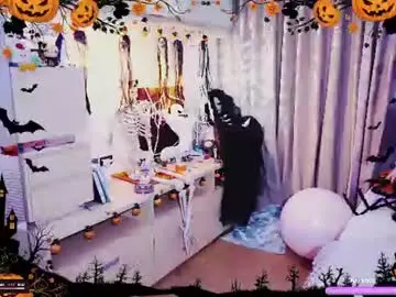 Chaturbate Live Sex Cam of madnessalise