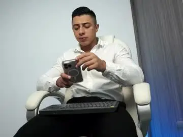 Chaturbate Best live sex cam show of devin_hunter