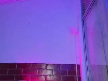 Chaturbate Best live sex cam show of emmaclark_1