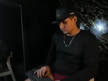 Chaturbate Sex Cam of massimo_vidal