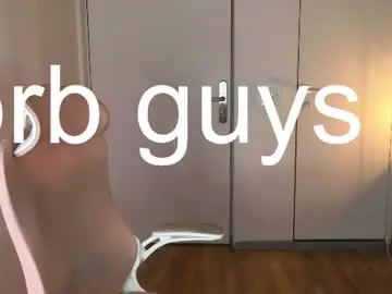 Chaturbate Live Sex of whiteskyy_