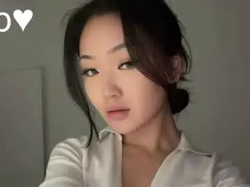 Chaturbate Live Sex Cam of elegant_vibes