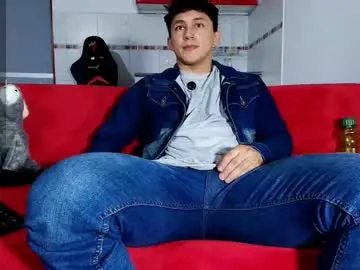 Chaturbate Live Porn of jacques_cardiet