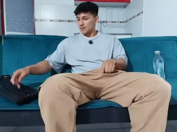 Chaturbate Free Live Porn of jacques_cardiet