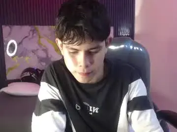 Chaturbate Best live sex cam show of eliot_rizzo
