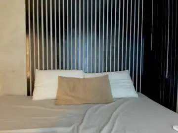 Chaturbate Live Sex Cam of melody_phillips2