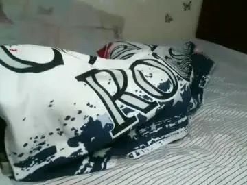 Chaturbate Free Live Porn of pinkiey_