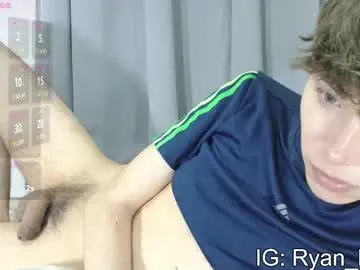 Chaturbate Live Sex Cam of ryan_mckenzziee