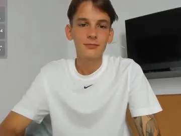 Chaturbate Live Sex Cam of aiko_miracle