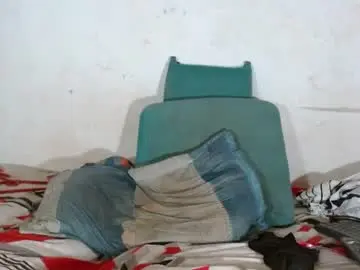 Chaturbate Live Sex Cam of hot_and_complacent