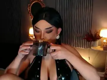 Chaturbate Free Live Porn of hugecockchristine