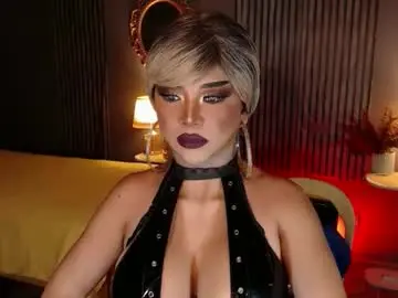 Chaturbate Watch Live Sex Cams of hugecockchristine