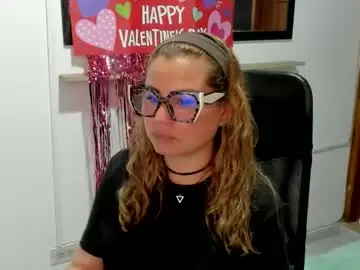 Chaturbate Live Sex Cam of julieta_star69