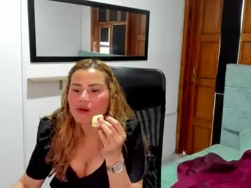 Chaturbate Watch Live Sex Cams of julieta_star69