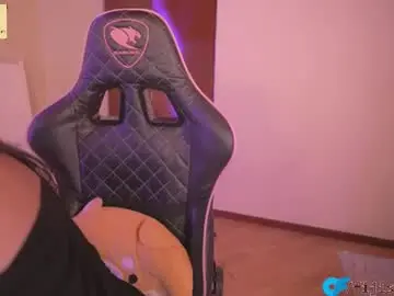 Chaturbate Live Sex Cam of fijisakistar